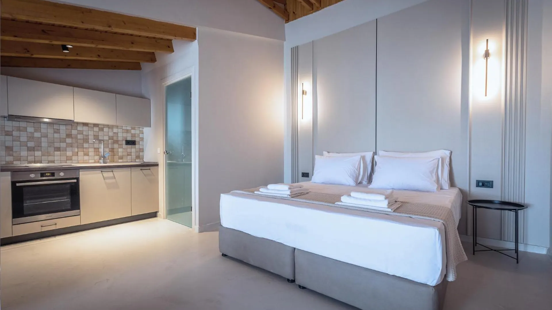 Laki Beach Hotel Nea Plagia