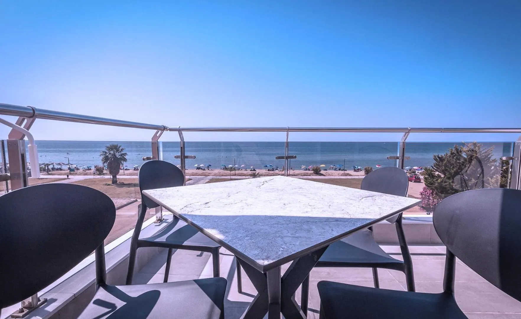 Laki Beach Hotel Nea Plagia