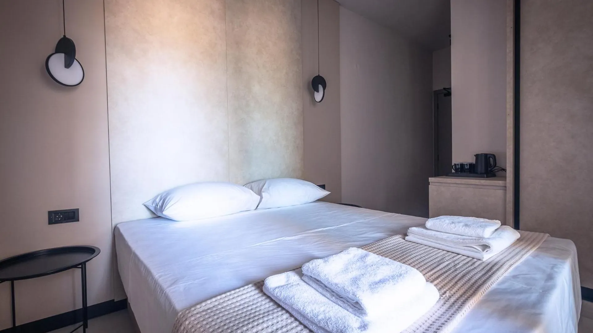 Laki Beach Hotel Nea Plagia