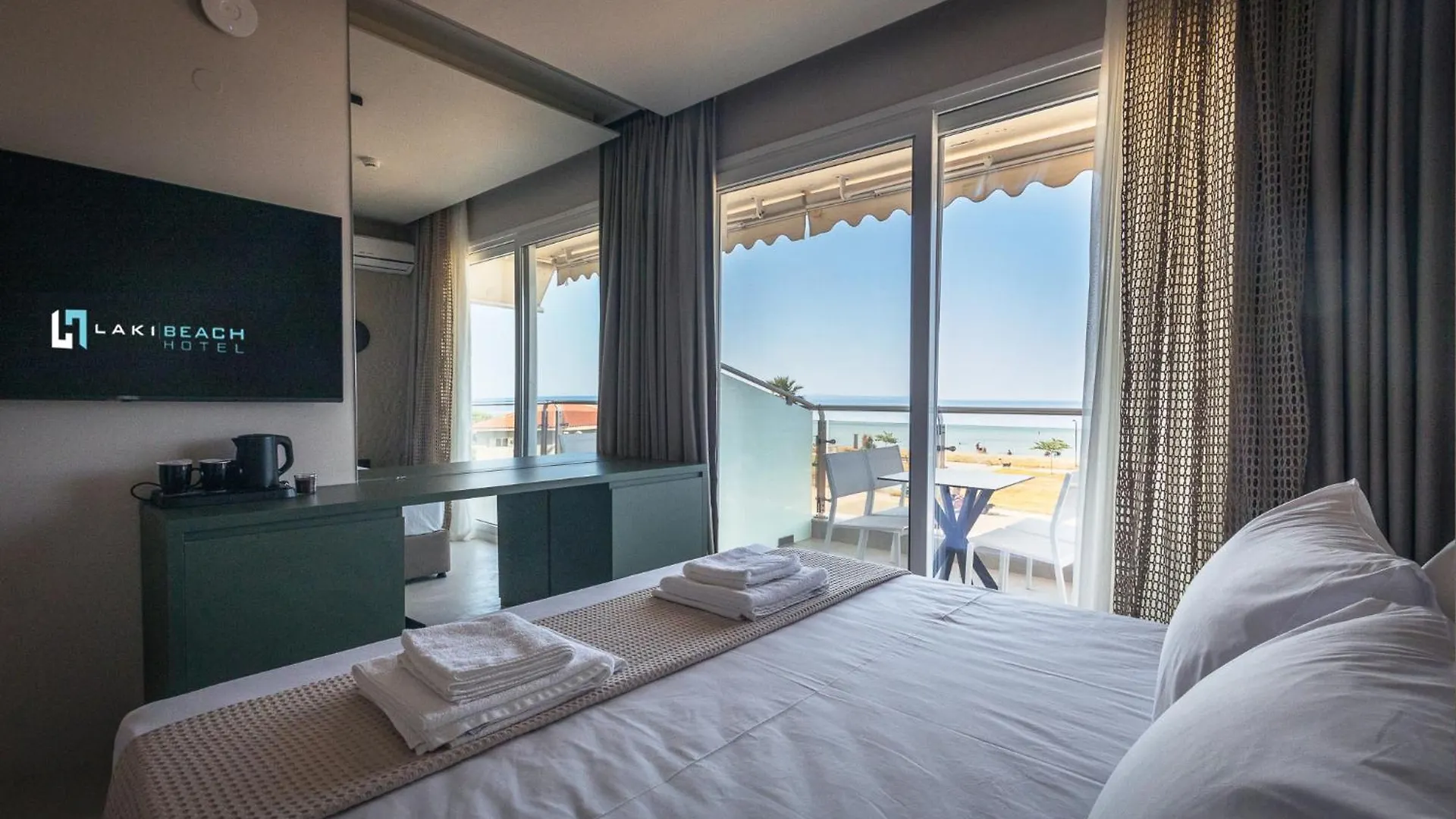 Laki Beach Hotel Nea Plagia