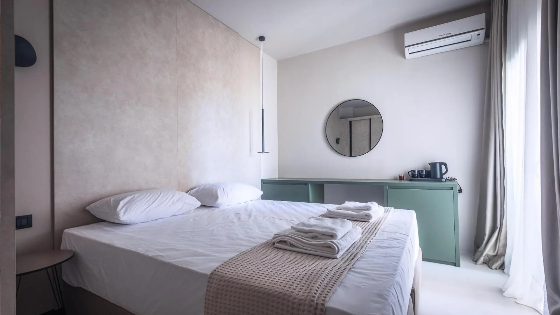 Laki Beach Hotel Nea Plagia