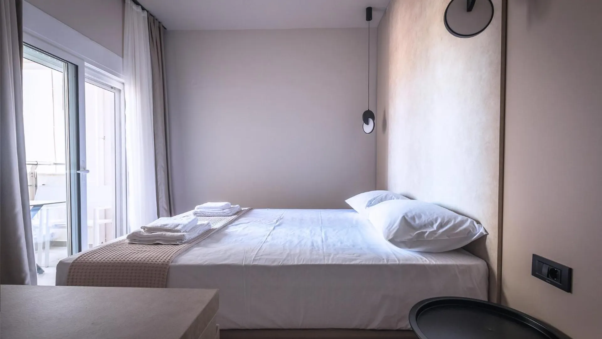 Laki Beach Hotel Nea Plagia
