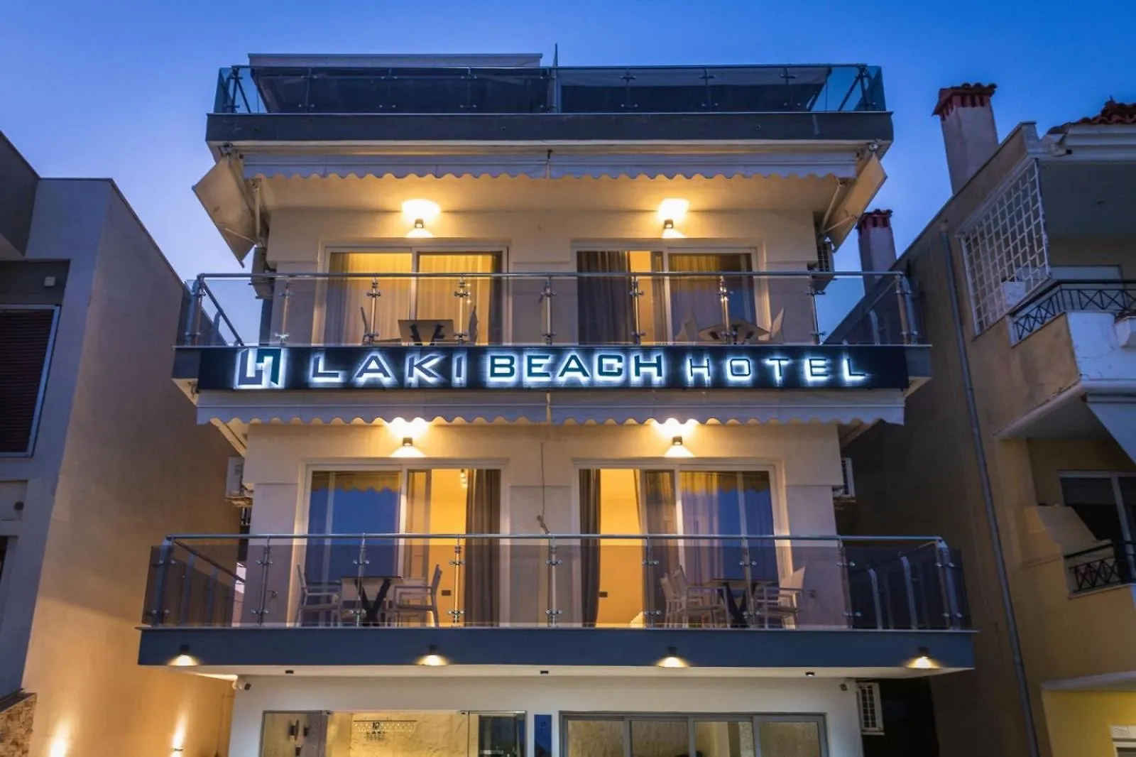 Laki Beach Hotel Nea Plagia